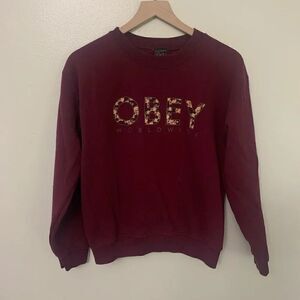 Obey crew sweatshirt 